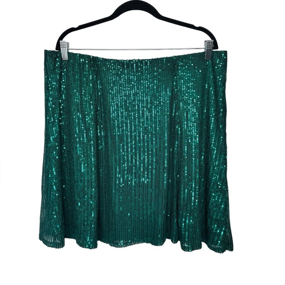 Addition Elle Sequin Mini Skirt Emerald Green - Picture 2 of 11